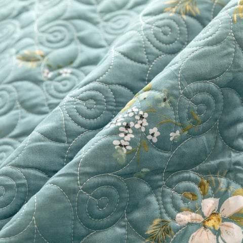 Blooming Floral Pure Cotton Quilted Bedding 6