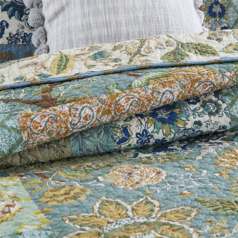 Bohemian Floral Stitching Quilt with Pillowcases 4