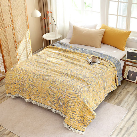 Geometric Pattern Soft Cotton Reversible Quilt 0