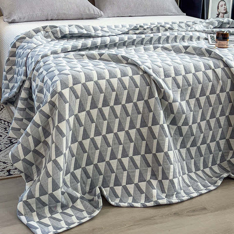 Geometric Triangle Print Cotton Muslin Quilt 2