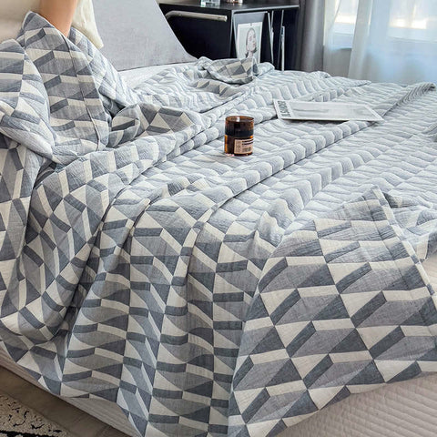 Geometric Triangle Print Cotton Muslin Quilt 4