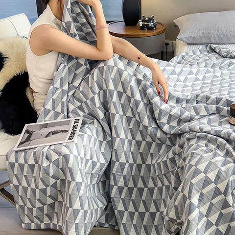 Geometric Triangle Print Cotton Muslin Quilt 5