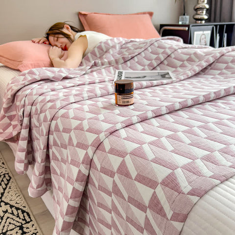 Geometric Triangle Print Cotton Muslin Quilt 8
