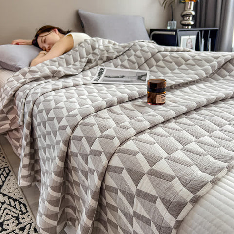 Geometric Triangle Print Cotton Muslin Quilt 9
