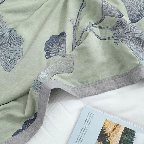 Ginkgo Leaf Cotton Gauze Reversible Quilt 6