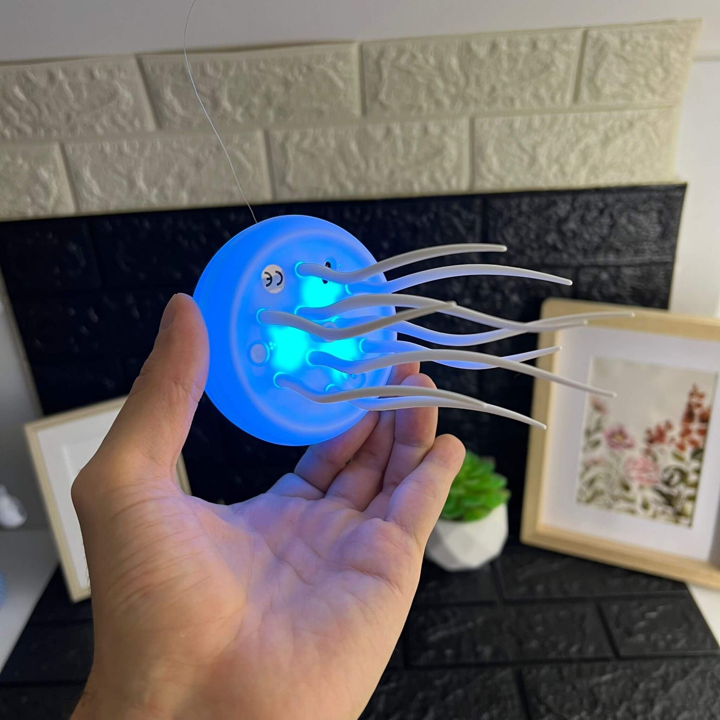 JELLYGLOW MOTION LAMP