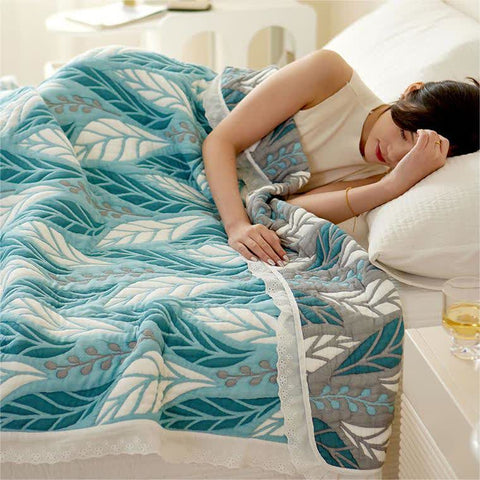 Lush Leaf Bamboo Fiber Breathable Quilt 3