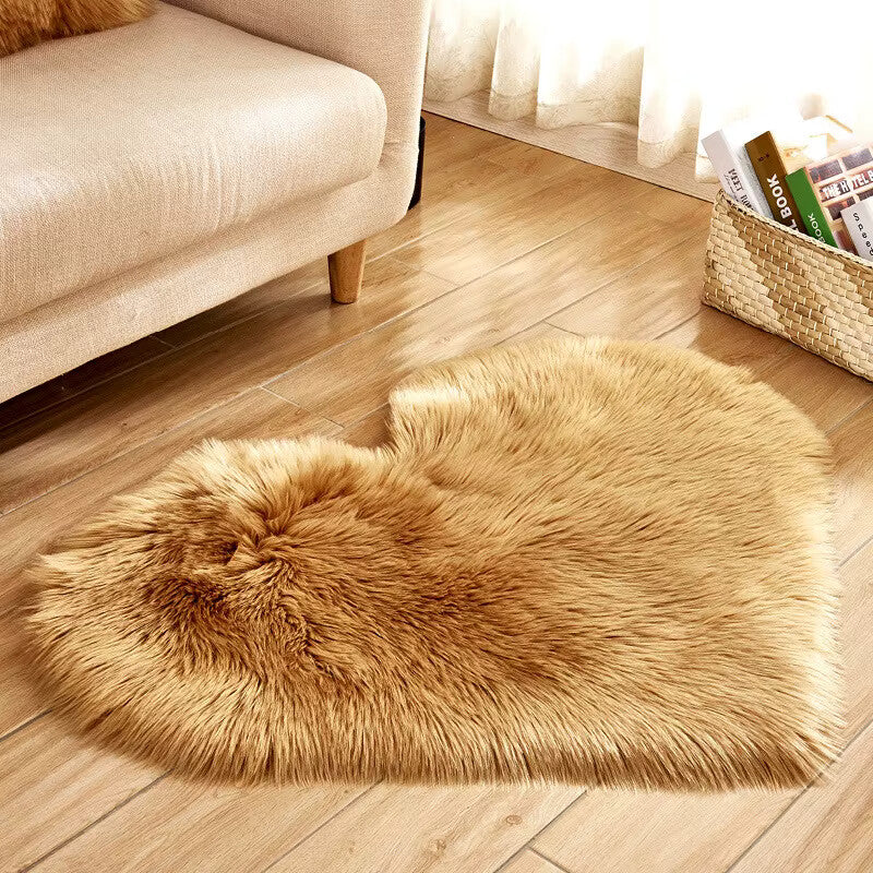 HEART PLUSH RUG