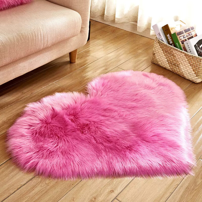 HEART PLUSH RUG