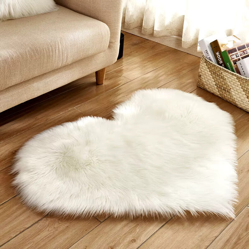 HEART PLUSH RUG