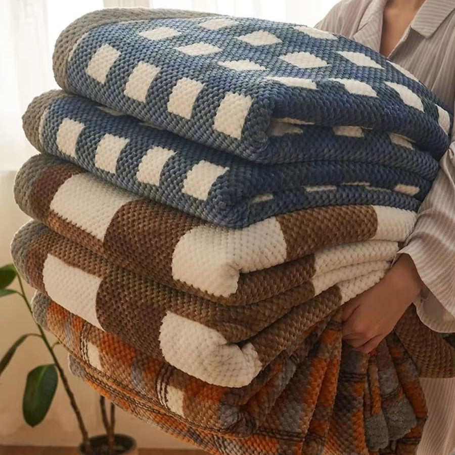 KINOKAWA PLAID PLUSH BLANKET