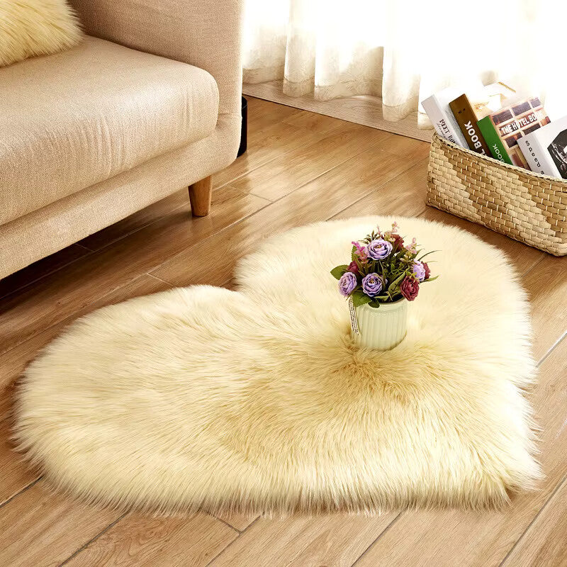 HEART PLUSH RUG