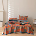 Triangle Pattern Print Cotton Reversible Quilt 0