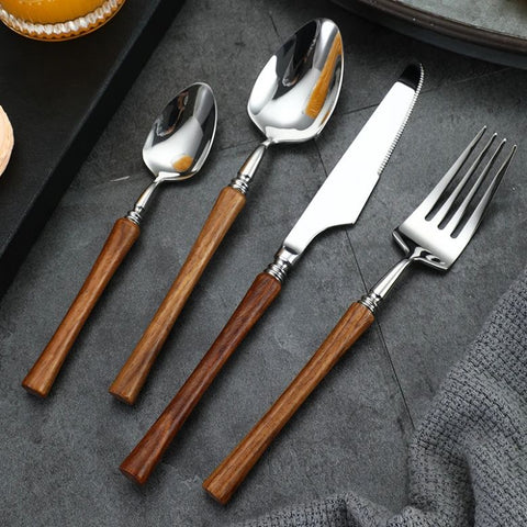 Ashen Oakwood Silver Cutlery Set