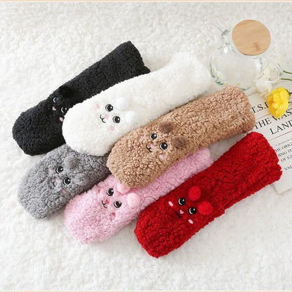 BEARLY COZY SOCKS