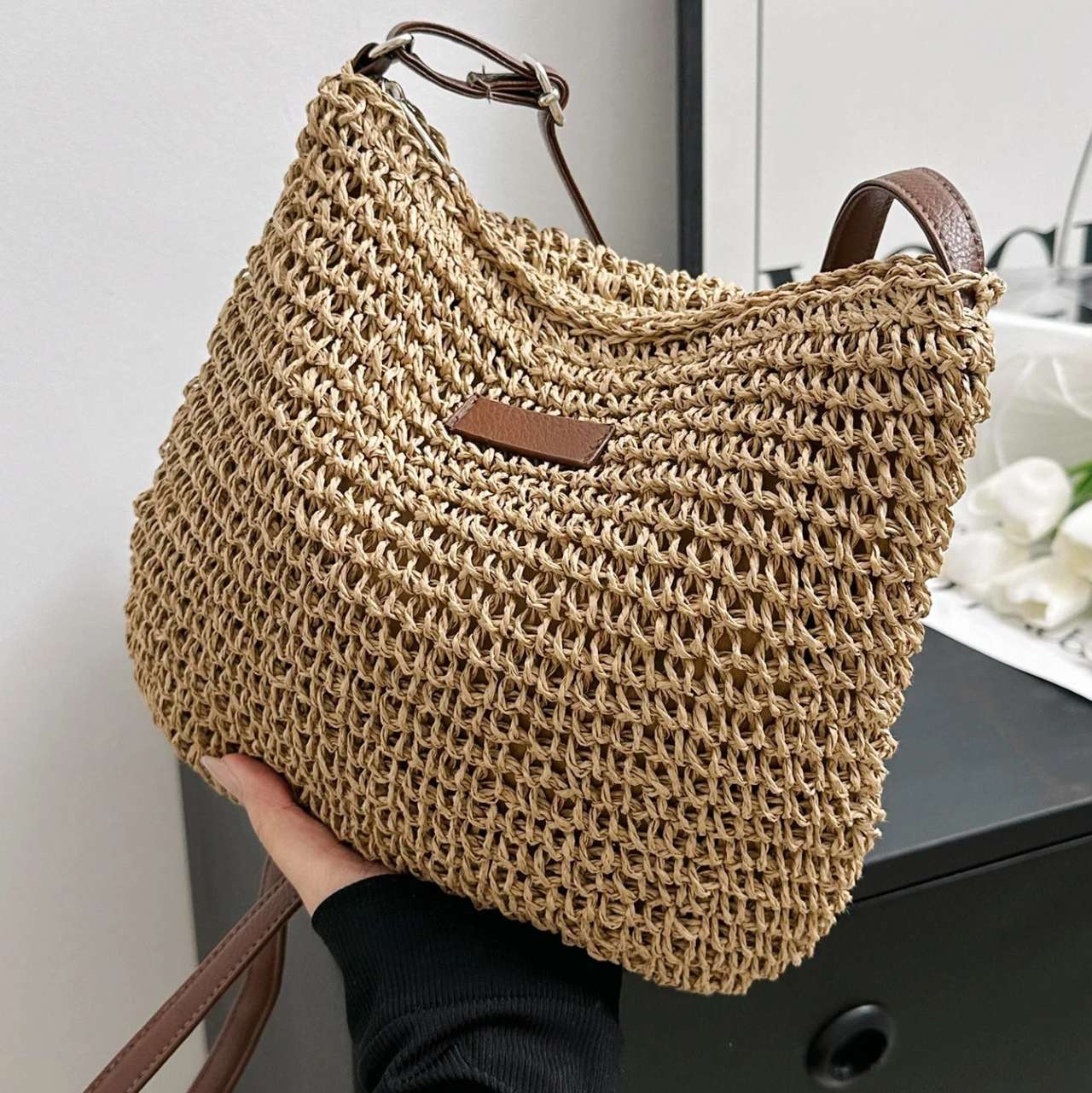 NICHE STRAW TOTE BAG