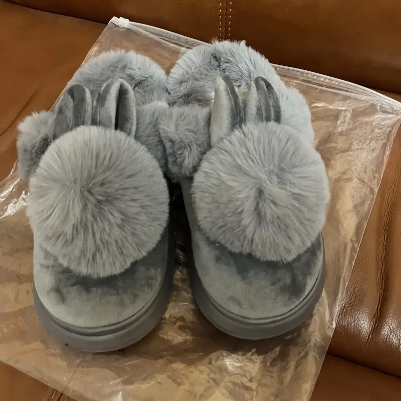 <p>WHAT OUR CUSTOMERS ARE LOVING</p>