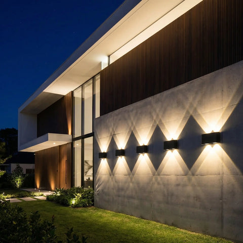 Modern Indoor/Outdoor Wall Light