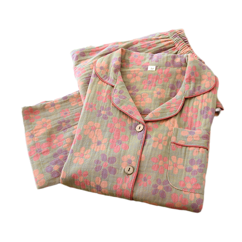 Women's Cotton Pajama Set with Daisy Pattern