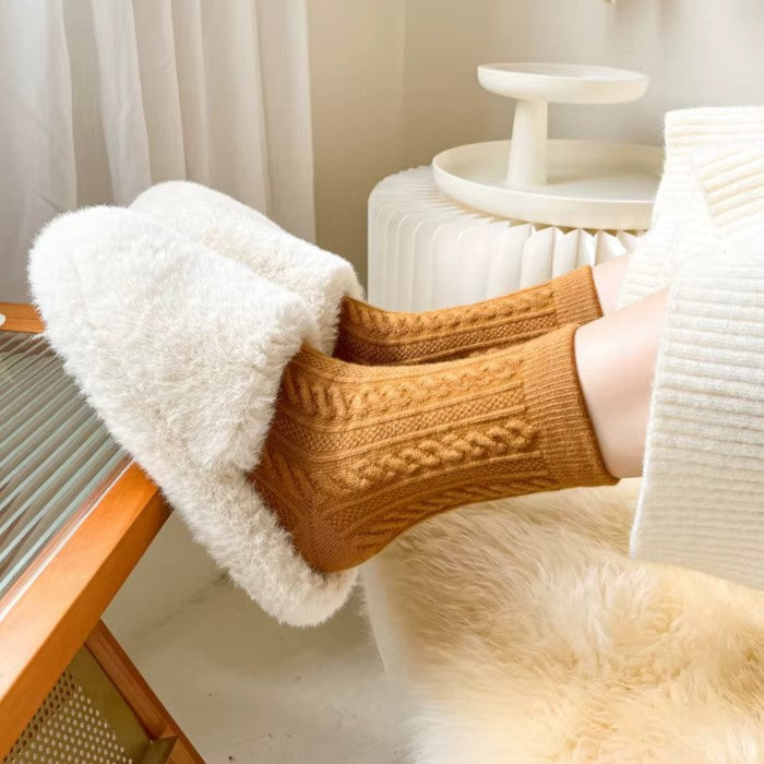 NORDIC COZY MID-CALF SOCKS