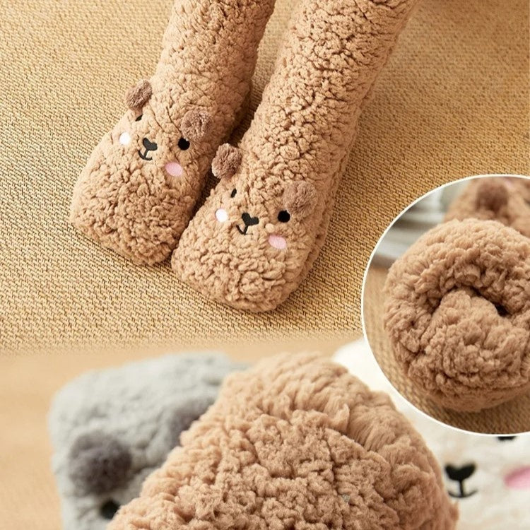 BEARLY COZY SOCKS