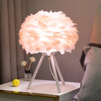 FLORIENNE FEATHER TABLE LAMP