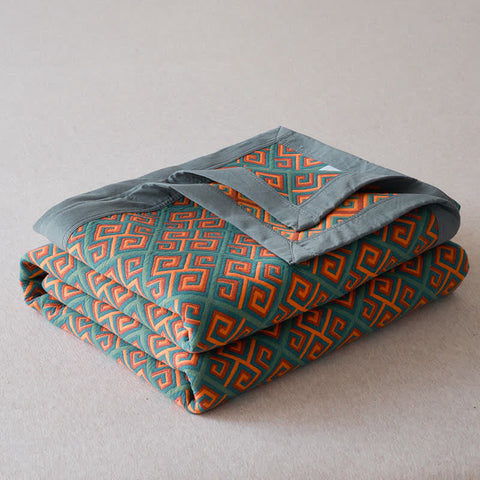 Folded Japanese gauze summer quilt hikari