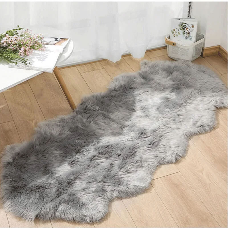 PREMIUM FAUX SHEEPSKIN RUG