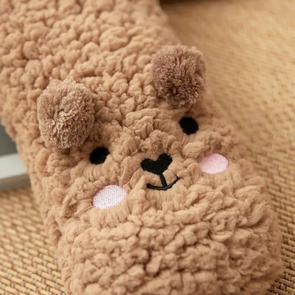 BEARLY COZY SOCKS