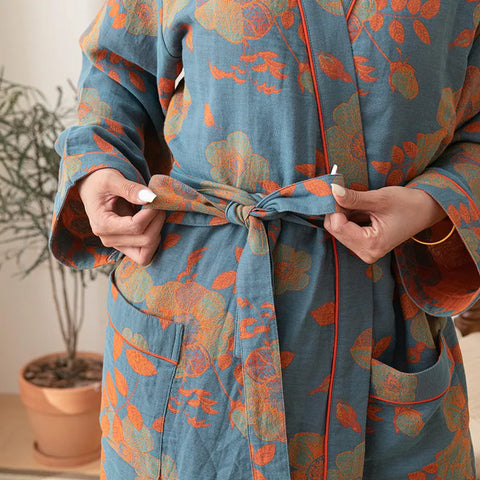 Waist tie detail on cotton floral kimono robe
