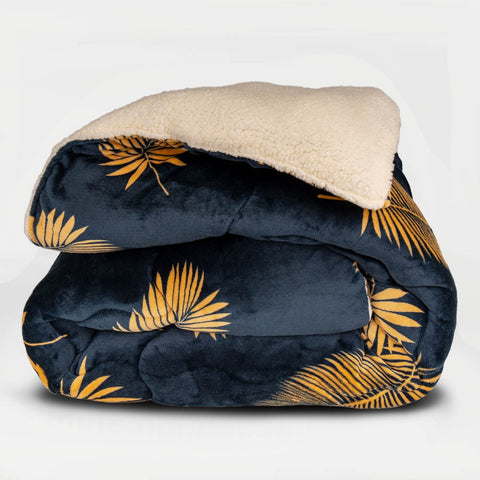 Fluffy Sherpa Blanket with Quilt Core