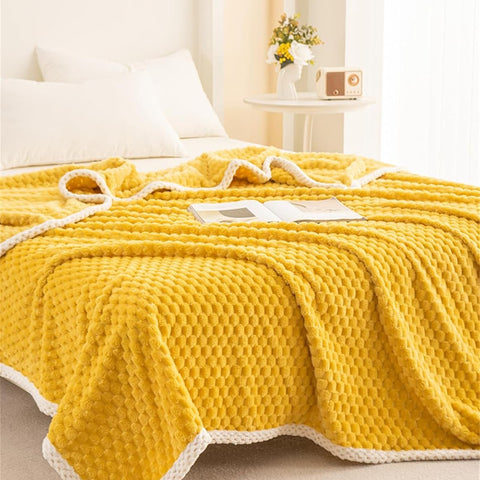 Hikari Waffle Plush Throw Blanket – Ultra Soft & Cozy