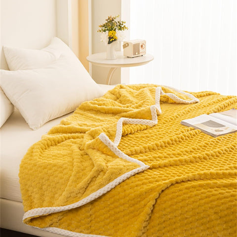 Hikari Waffle Plush Throw Blanket – Ultra Soft & Cozy