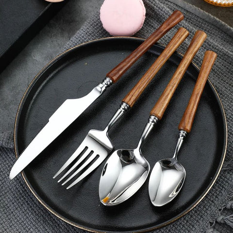 Ashen Oakwood Silver Cutlery Set